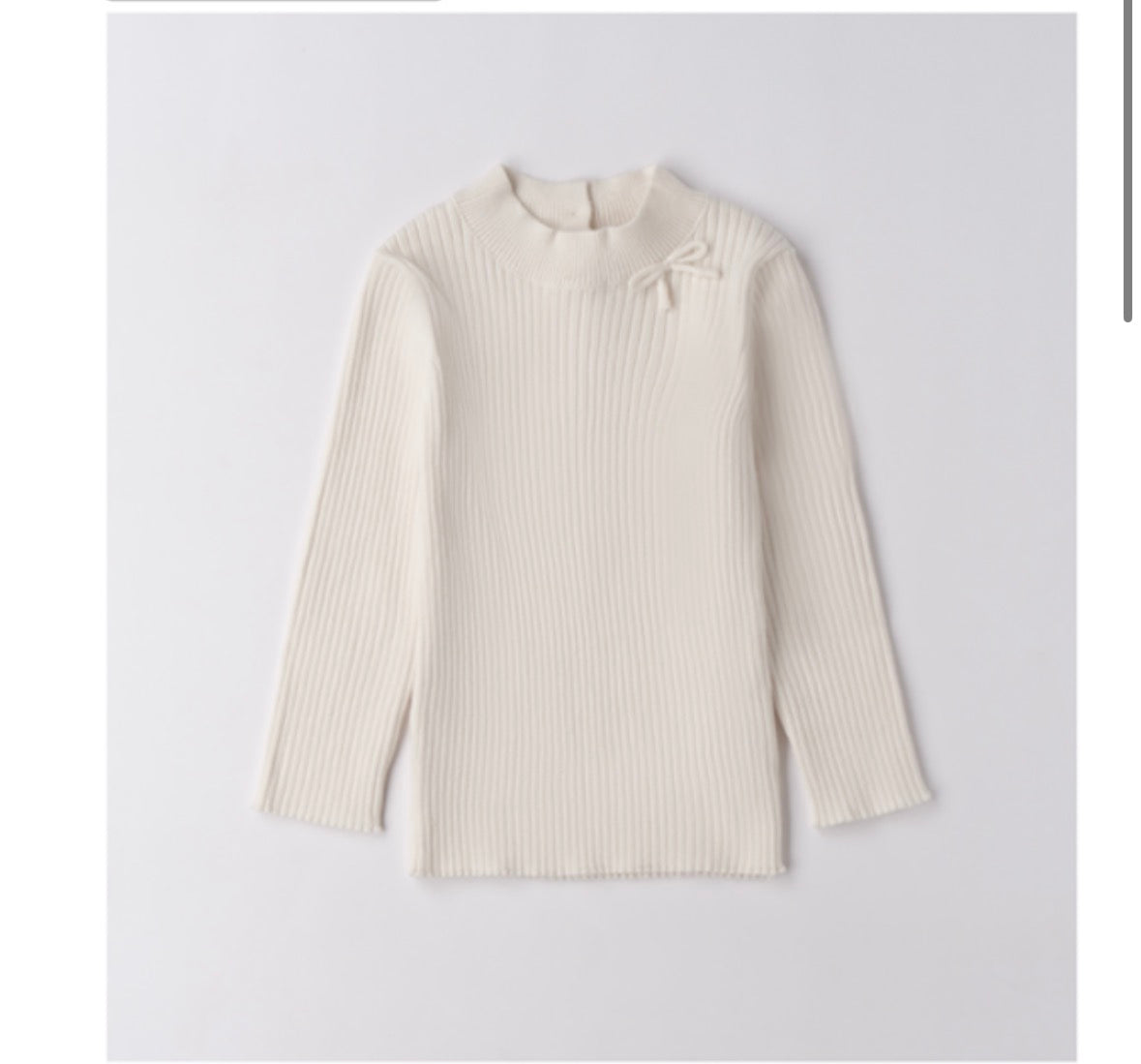 Girl’s sweater