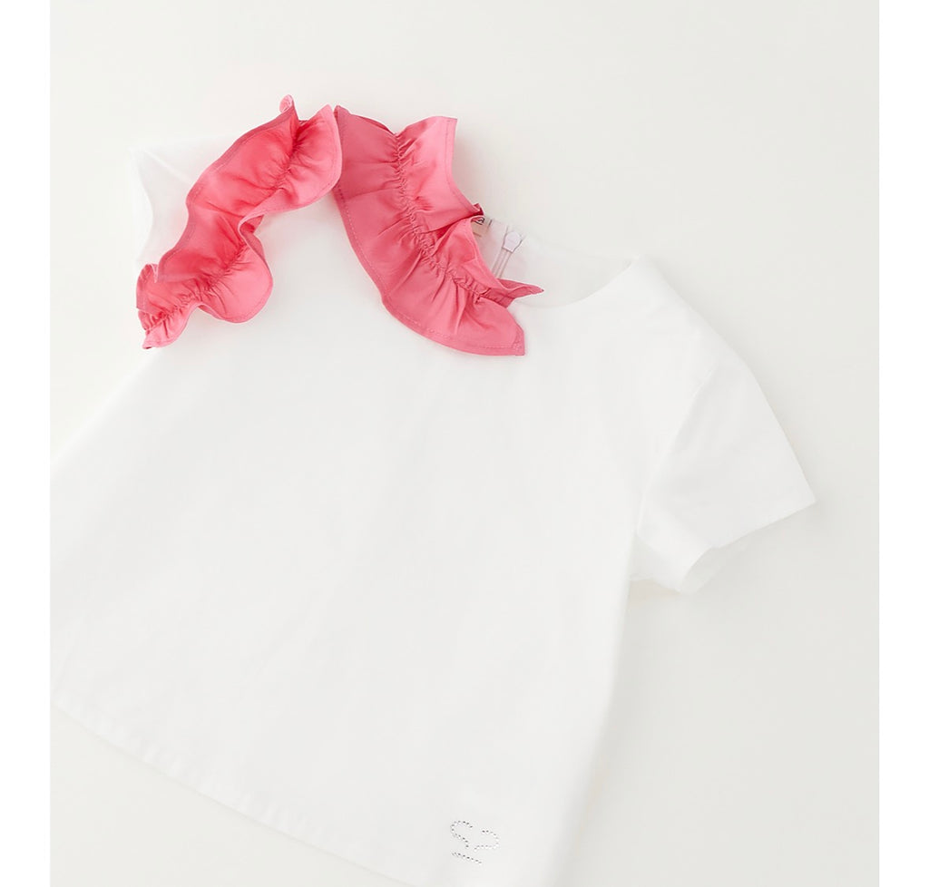 T-shirt whit ruffles