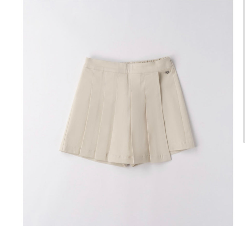 Girl’s Short
