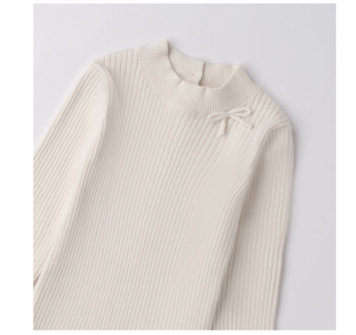 Girl’s sweater